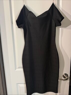 Haute Monde Black Off-Shoulder Midi Dress
